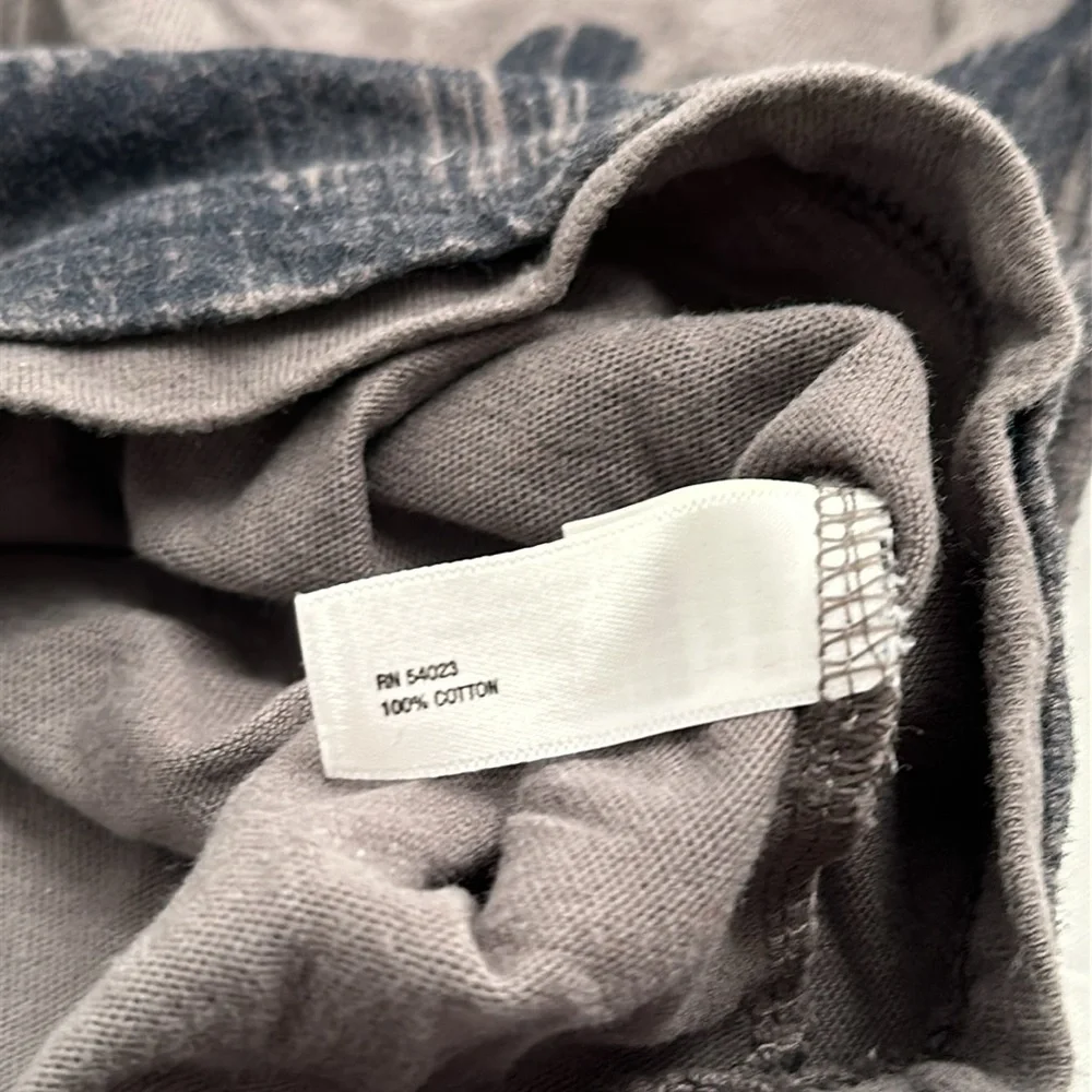 Gap gray and navy hooded long sleeve graphic t-shirt